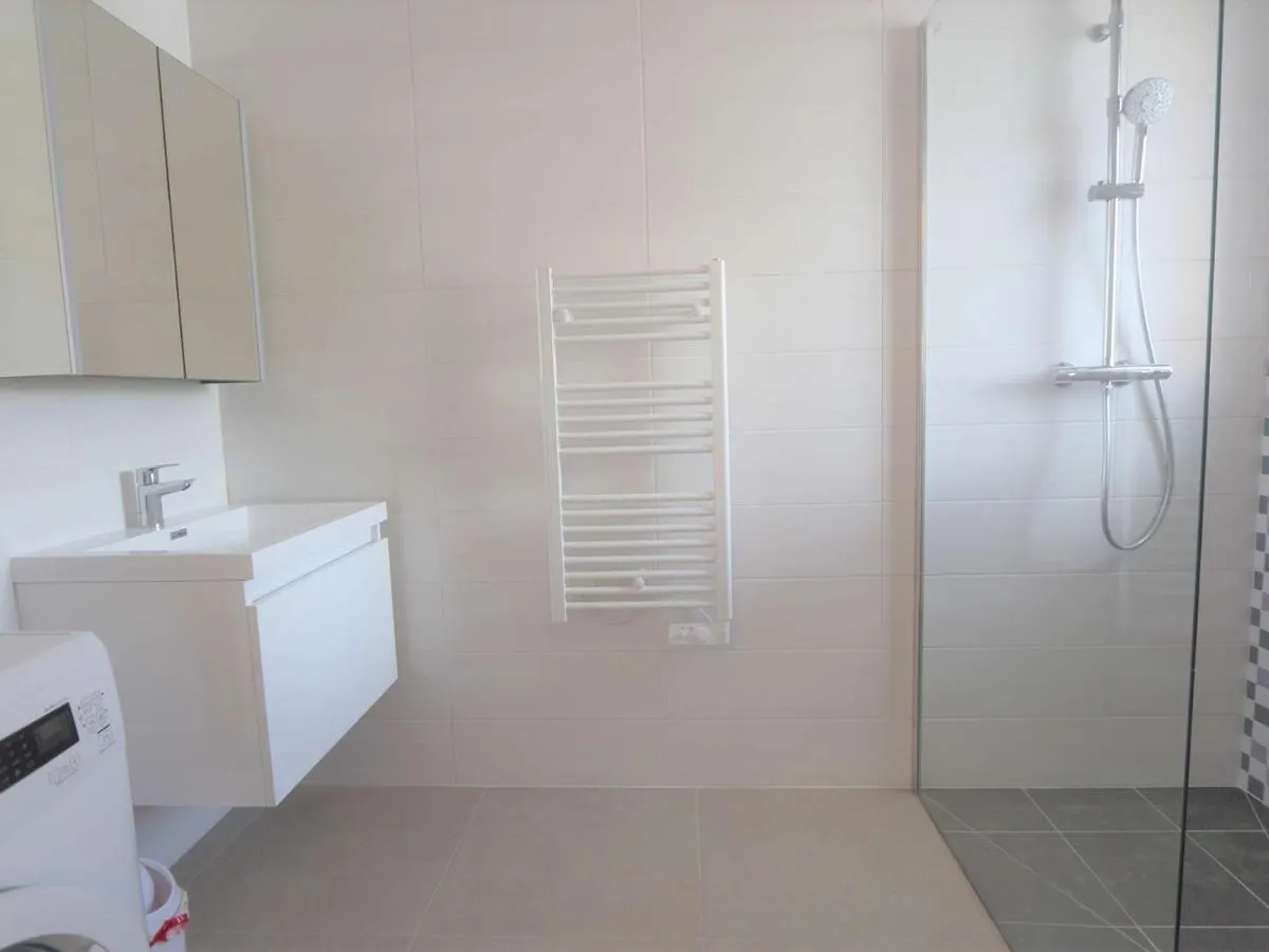Duplex Lumineux A Benodet: Plage Et Thalasso A Pied, Terrasse, Parking Et Abri Velo Inclus - Fr-1-481-117 France