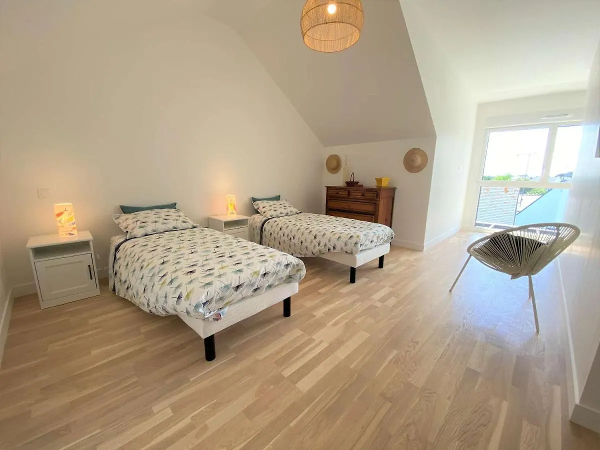 Duplex Lumineux A Benodet: Plage Et Thalasso A Pied, Terrasse, Parking Et Abri Velo Inclus - Fr-1-481-117 Apartment Benodet